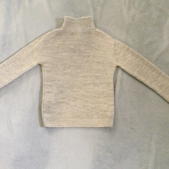 Boys basic turtle neck, half zip fall sweater. - Picture 2 of 4